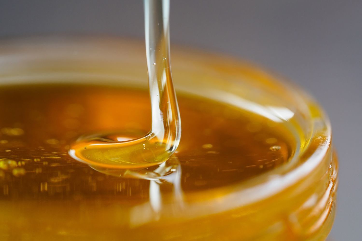 Специалистами лаборатории выявлен некачественный мед